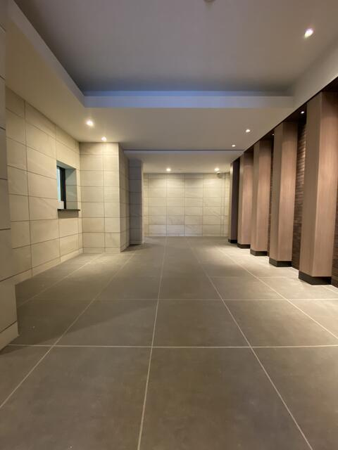 ガリシア下丸子リバーサイドのロビー|落ち着いたロビーです