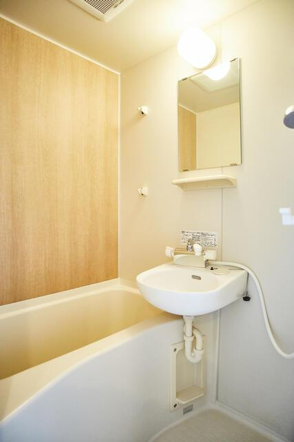 カサグランデ西荻の浴室|お風呂で日々の疲れを落としましょう