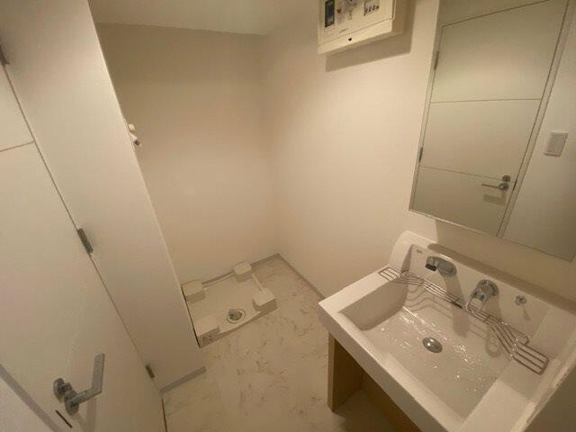 ＳＹＭＰＨＯＮＹ　ＦＬＡＴの独立洗面台|独立洗面化粧台付き