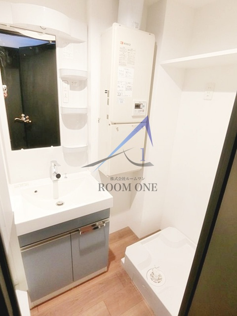 ＬＥＧＡＬＡＮＤ高田馬場の洗面所|独立洗面台です。