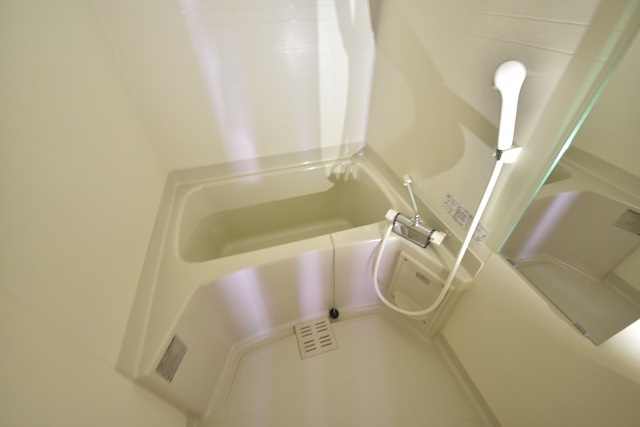 呉市本通２丁目の賃貸マンションの浴室