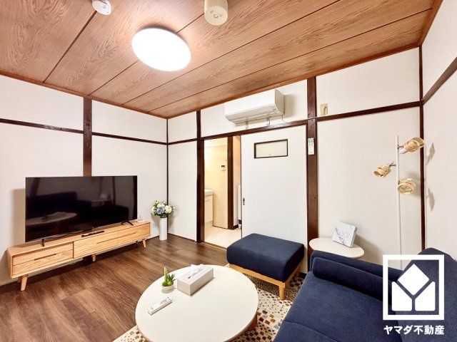 伏見区竹田中島町の居間・リビング