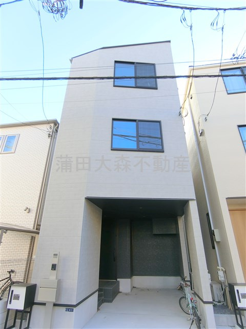 Kolet糀谷＃05の外観|2024年4月築　木造地上3階建て駐車場付ペット可戸建て賃貸　
東京都大田区萩中1丁目　京急空港線糀谷駅最寄り徒歩7分