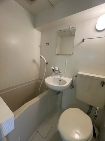 ダイヤアクティ三軒茶屋の浴室