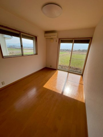 久留米市田主丸町秋成の一戸建ての洋室