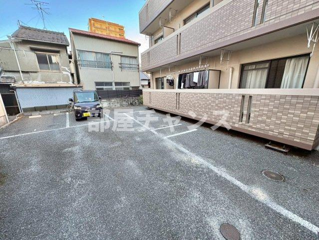 パティオ21の駐車場