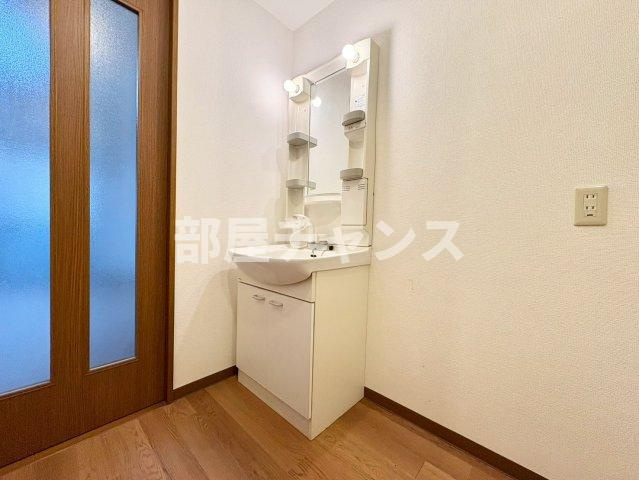 パティオ21の独立洗面台