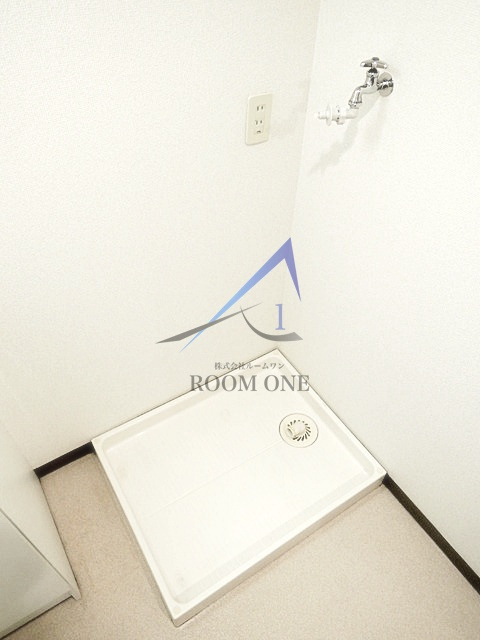 ソレーユ板橋の設備|洗濯機置き場です。