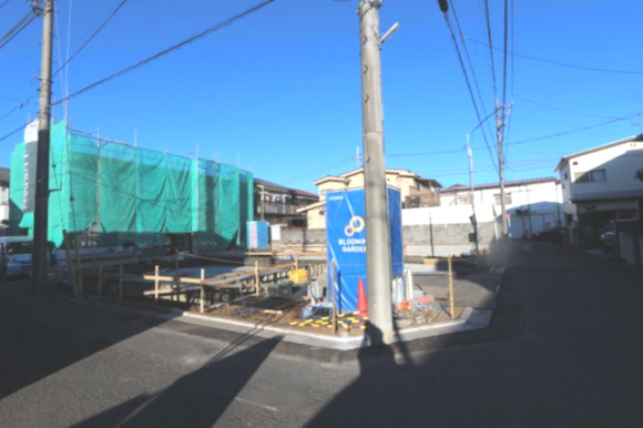 【Blooming Garden】東大和市新堀一丁目の外観|西武拝島線・西武国分寺線「小川」歩17分