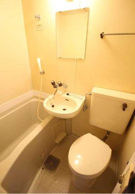 スカイハイツ　室内洗濯機置場　バストイレあり　学生さんオススメの浴室