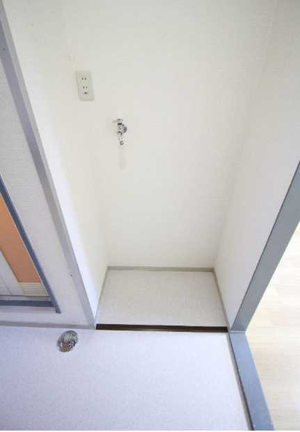 スカイハイツ　室内洗濯機置場　バストイレあり　学生さんオススメの設備
