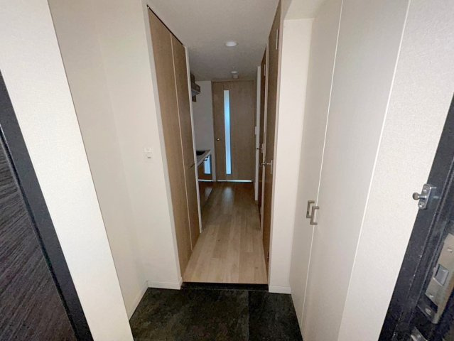 プレサンス新大阪クロステージの玄関