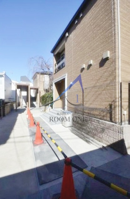 ＦＯＲＥＳＴ　ＷＥＳＴ