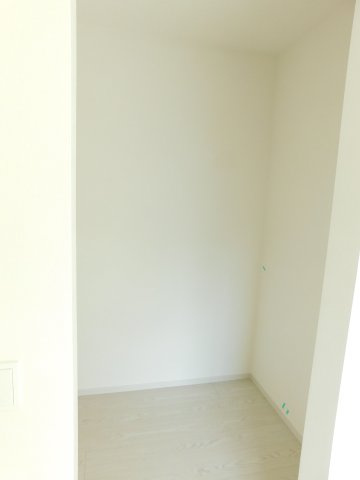 名古屋市西区児玉３丁目の新築一戸建の収納|◇ウォークインクローゼット◇　　家族の洋服や季節の荷物など大容量収納できます！