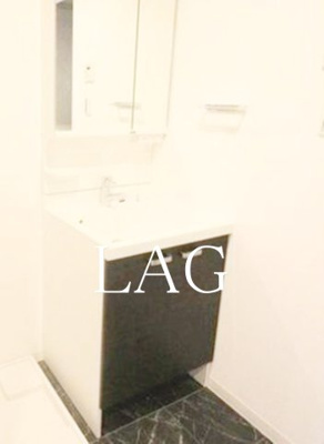 【洗面所】 | アイミング森下 | 洗面台です。