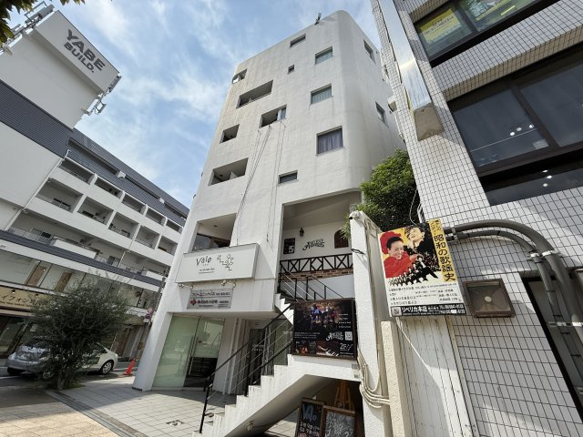 ラークスパ岡町