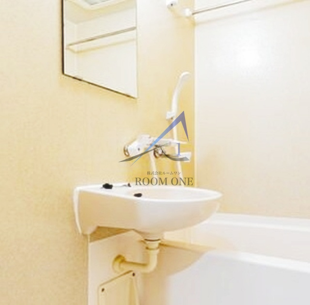 フェニックス大塚駅前弐番館の洗面所|洗面台です。