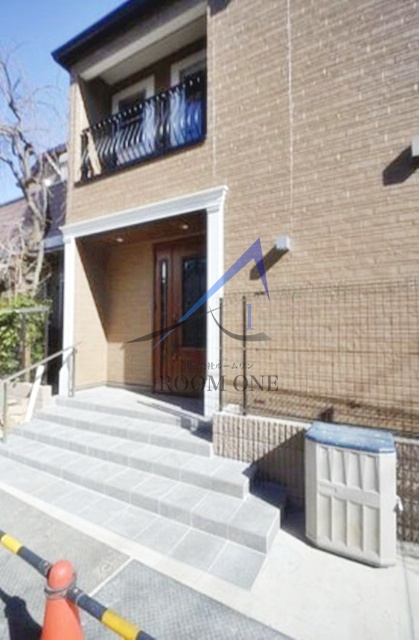 ＦＯＲＥＳＴ　ＷＥＳＴのエントランス|エントランスです。