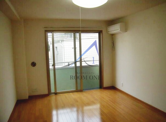 シャトル聖　高円寺の居間・リビング|洋室のお部屋です。