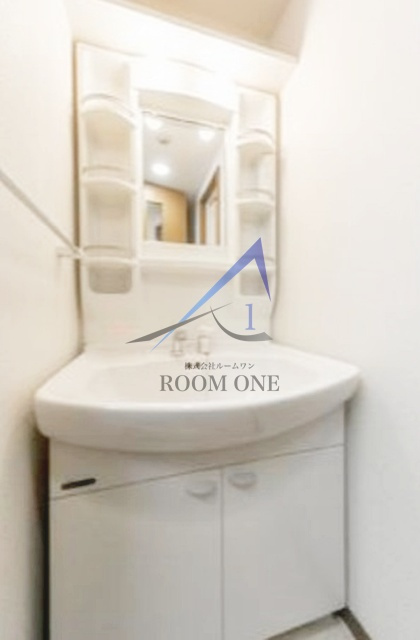 四ツ谷ＨＯＵＳＥの洗面所|洗面台です。