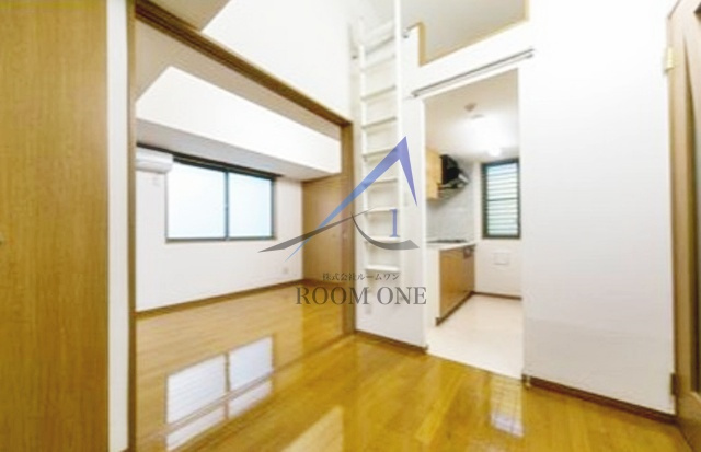 四ツ谷ＨＯＵＳＥの居間・リビング|洋室のお部屋です。