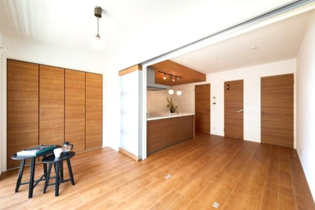 アルドゥール上永谷壱番館の居間・リビング