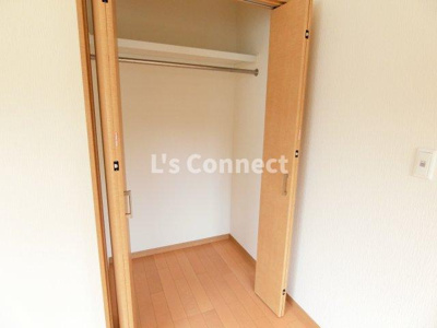 【収納】 | ロマネＣ棟 | クローゼットでお荷物もすっきり収納。