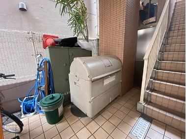 ワイメア・ヴァレーのその他共用部分|敷地内ごみ置き場