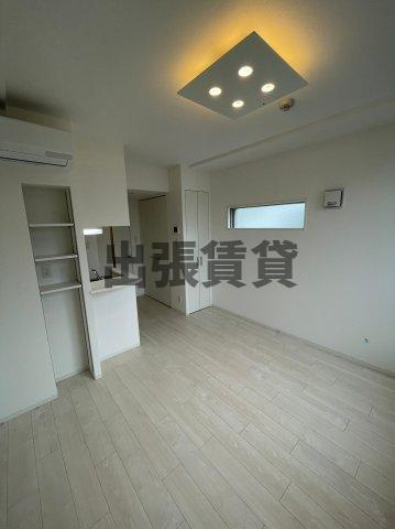 仲介手数料0円！！LUORE大曽根NORTHの居間・リビング