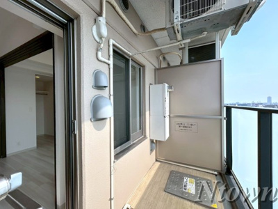 【バルコニー】 | エステムコート名古屋新栄Ⅱアリーナ | 暖かな日差しのふりそそぐバルコニー