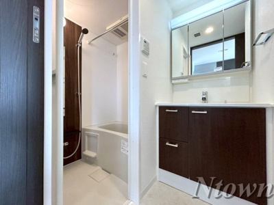 【洗面所】 | エステムコート名古屋新栄Ⅱアリーナ | 脱衣スペースもあります