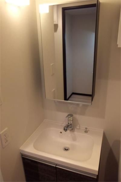 GENOVIA浅草駅前スカイガーデンの洗面所