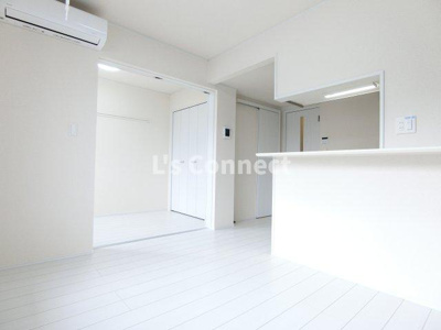 【内装】 | Ｍａｉｓｏｎ　Ｒｕｉｎａｒｔ | ８．８帖のＬＤＫ。