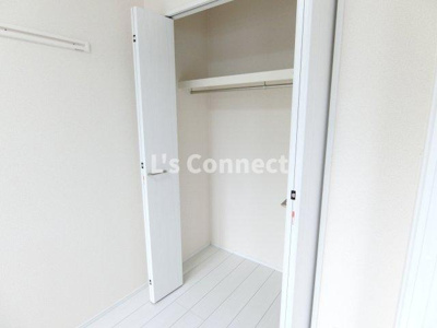 【収納】 | Ｍａｉｓｏｎ　Ｒｕｉｎａｒｔ | クローゼットでお荷物もすっきり収納。