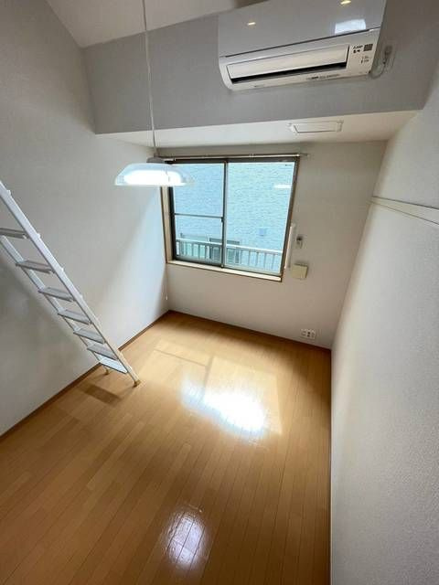 エスペランサ町屋の居間・リビング