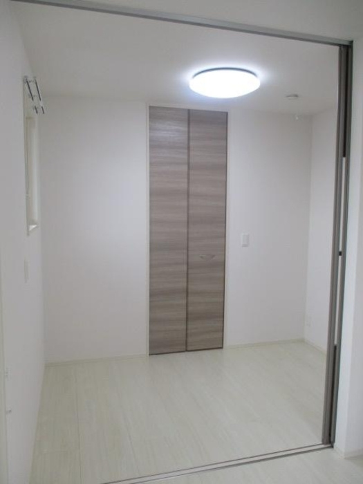 カルミアの寝室|クローゼット付の寝室です☆