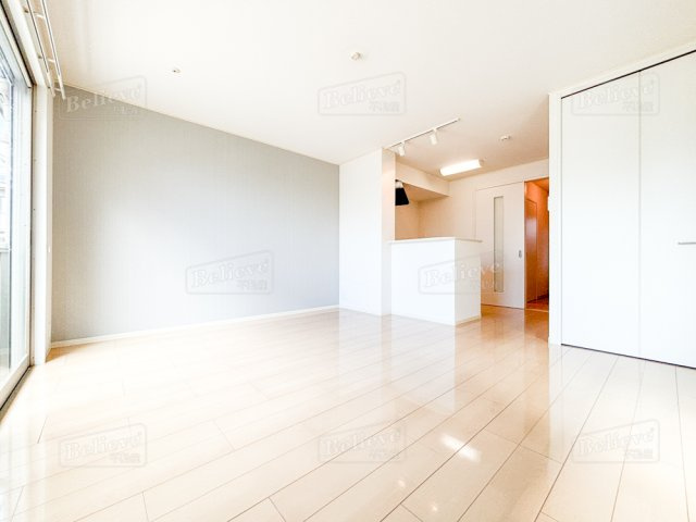 ヴィブレ・カプチーノの寝室|クローゼット付きの洋室です☆