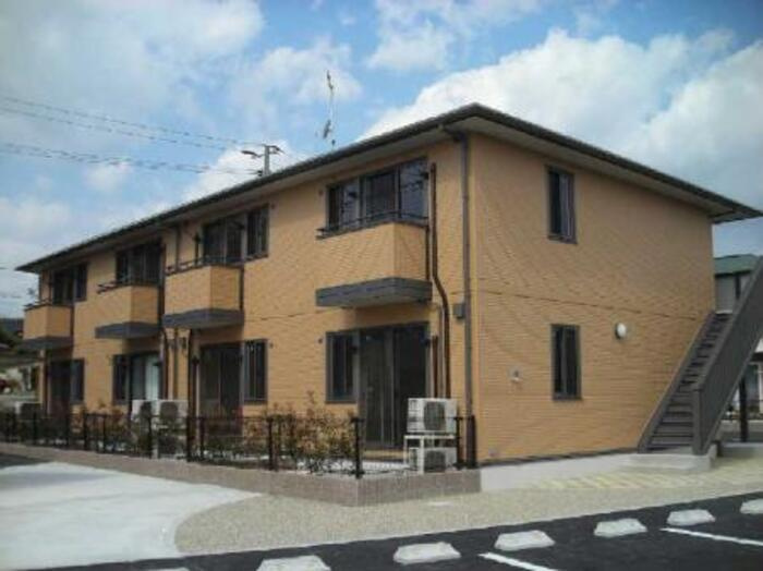 メゾン・ド・フルールD棟の外観|綺麗な外観です☆