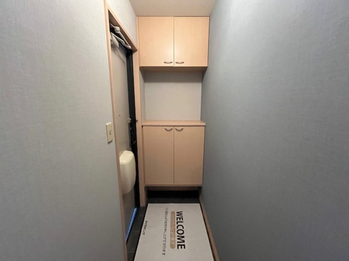 ベルデュールＳの玄関|シューズボックス付きの玄関です☆