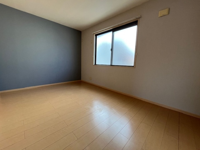 ベルデュールＳの寝室|風通しも良い寝室です☆