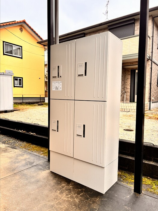 ロイヤルパーク蔵上のエントランス|宅配BOX付きで不在時の荷物の受け取りに便利です☆