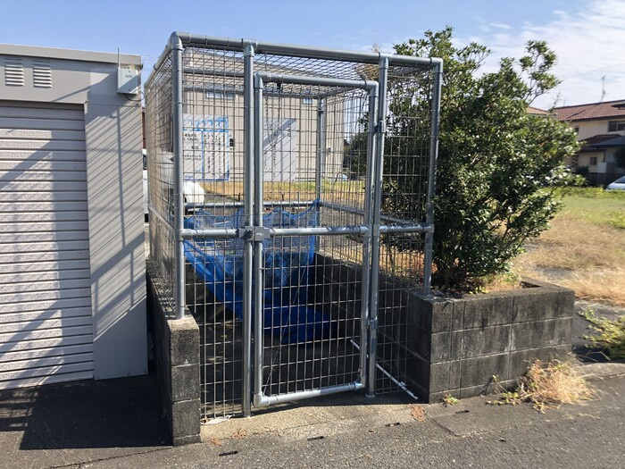 ロイヤルパーク蔵上のその他共用部分|便利な敷地内ゴミ置き場もあります♪