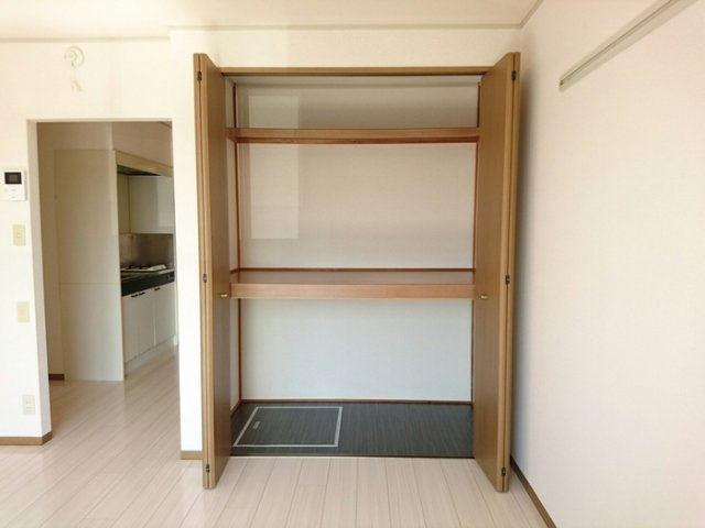ロイヤルパーク蔵上の収納|収納スペース豊富です☆