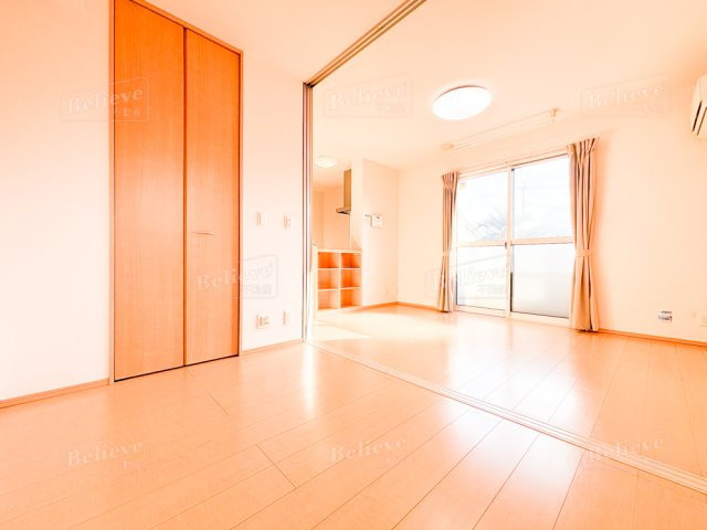 フェリオの寝室|ウォークインクローゼット付きの寝室です☆