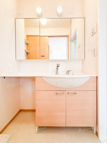 フェリオの洗面所|綺麗で明るい洗面所です☆