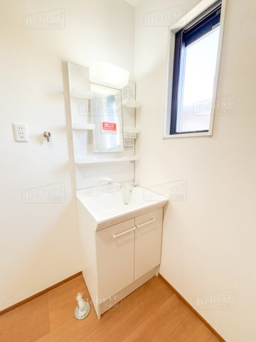 ヴォールデア田主丸の洗面所|綺麗で明るい洗面所です☆