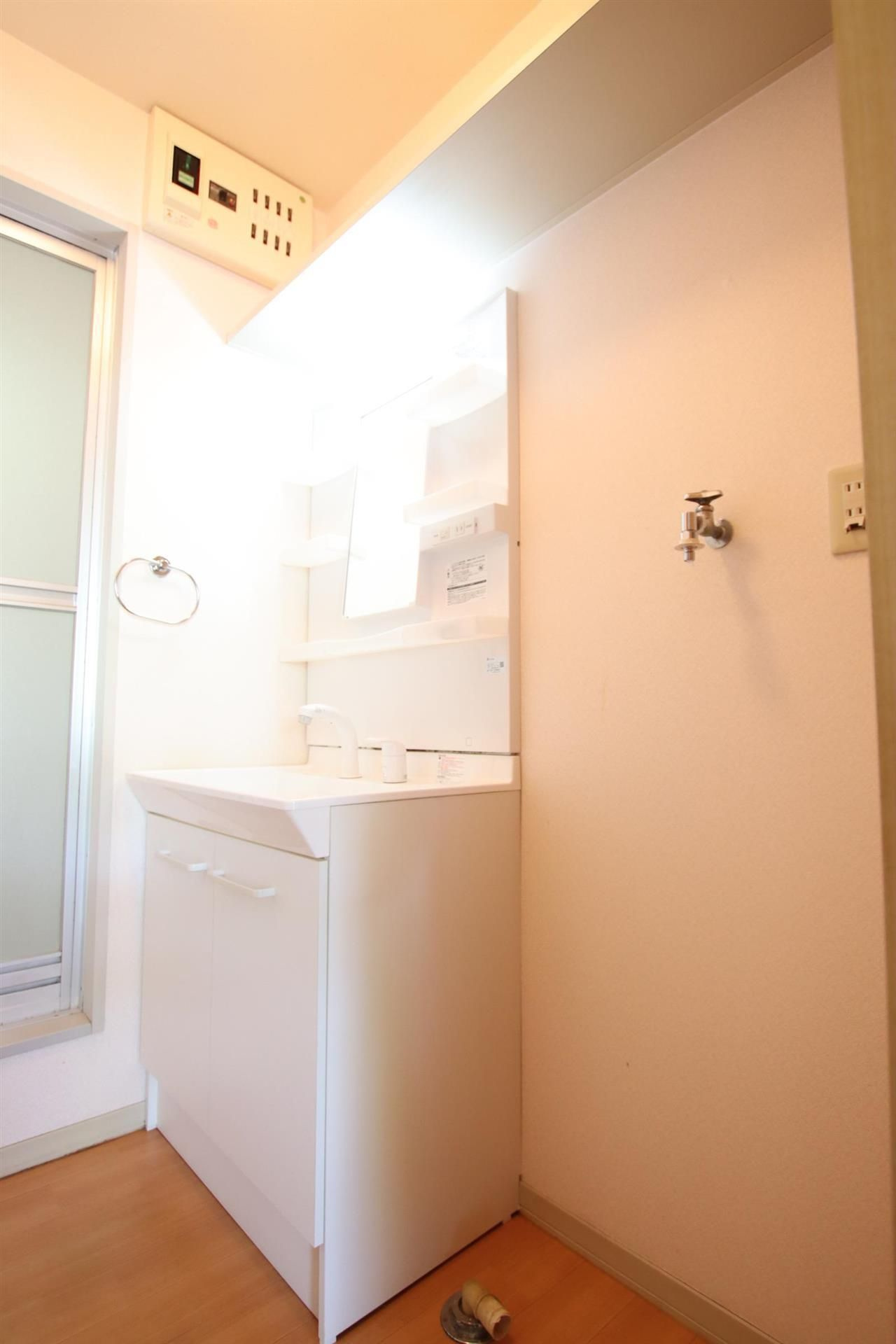 グリーンエクセル小森野B【キャッシュバック対象物件】の洗面所|広い洗面スペースです★