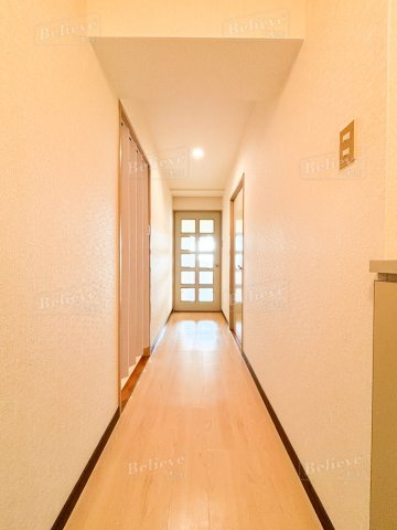 サンライズ荒木駅前の玄関|きれいな玄関です♪