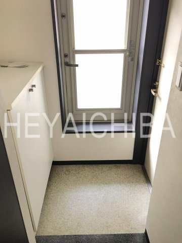 リガーレ上野池之端の玄関