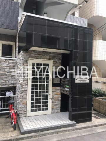 リガーレ上野池之端のエントランス